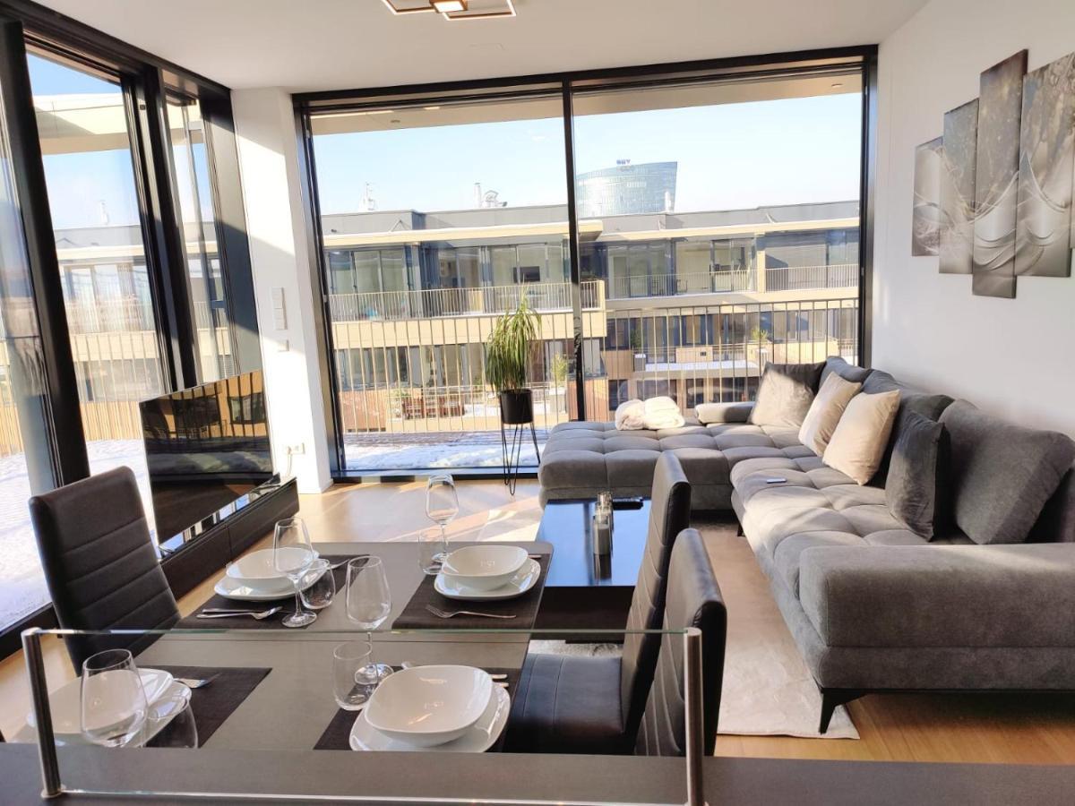 Panorama Apartment Vienna - Free Parking, Sauna & Fitness Eksteriør billede