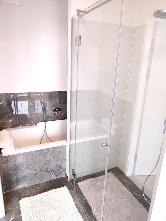 Panorama Apartment Vienna - Free Parking, Sauna & Fitness Eksteriør billede